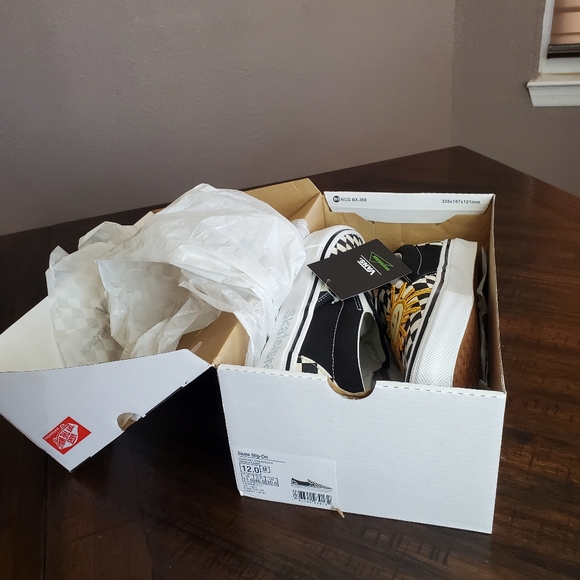 Vans Skate Slip-On Skateistan Checkerboard Men Size 12 - Picture 11 of 12